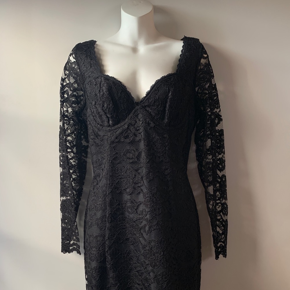 Gorgeous vintage black lace dress